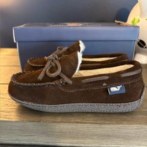 Kids Vineyard Vines Slippers! Brand New!
